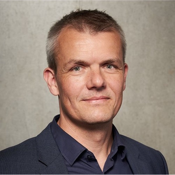 Portrait of Thomas Holm Pedersen, Chief Executive Officer of NMD Pharma.